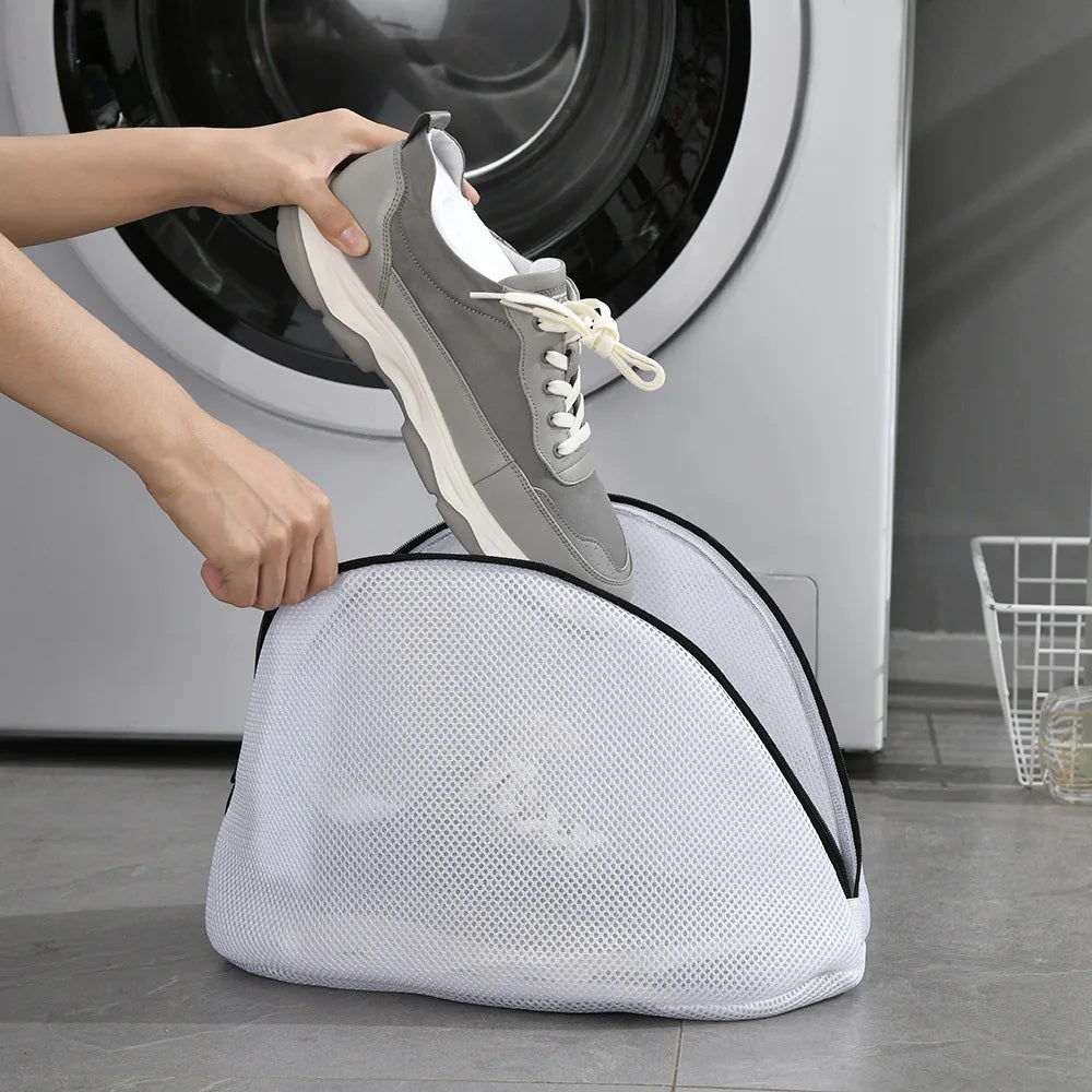 Set complet de curǎțare adidaşi: Sac de spǎlat + 2 şanuri cadou